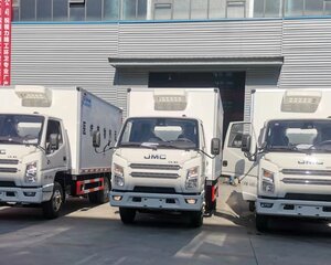 專用汽車銷售指南 舞臺(tái)車、廣告車、清障車與瀝青灑布車價(jià)格解析與市場(chǎng)概覽